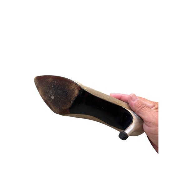 Stuart Weizman women’s gold shimmering shoes heels 3.5 in high size 7.5AA SKU 29 - Picture 10 of 13